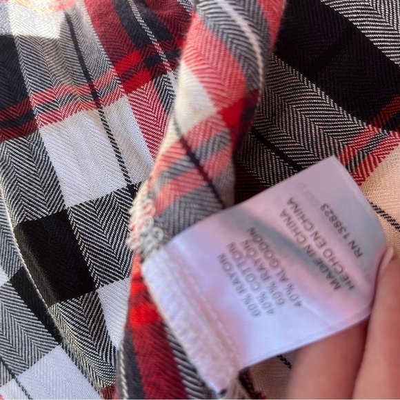 Shyanne Country Western Snap Front Sleeveless Red Black White Plaid Top L - Picture 10 of 10